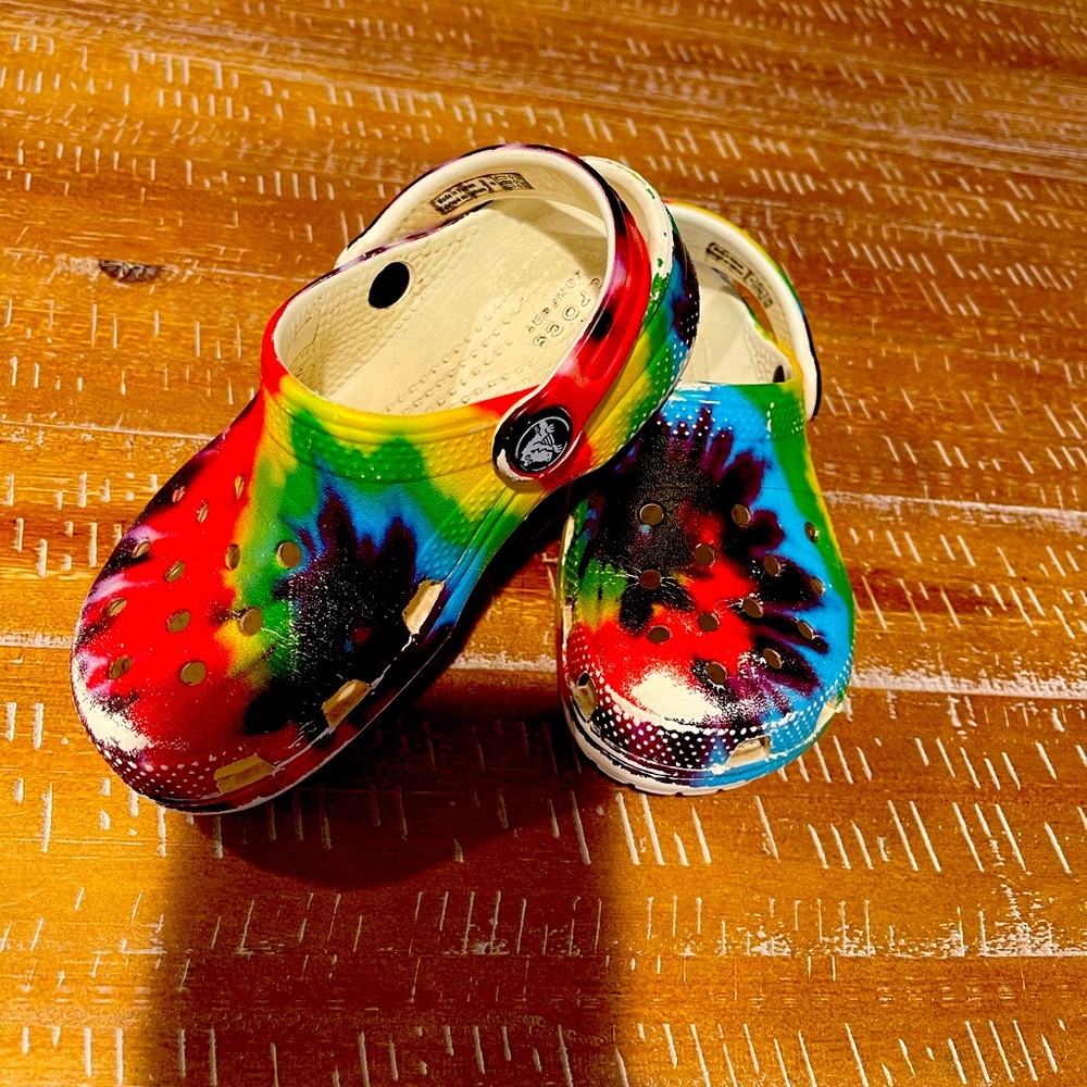 Tie-dye rainbow crocs kids 9